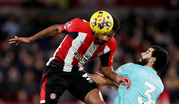 了她面对挑 了她面对挑